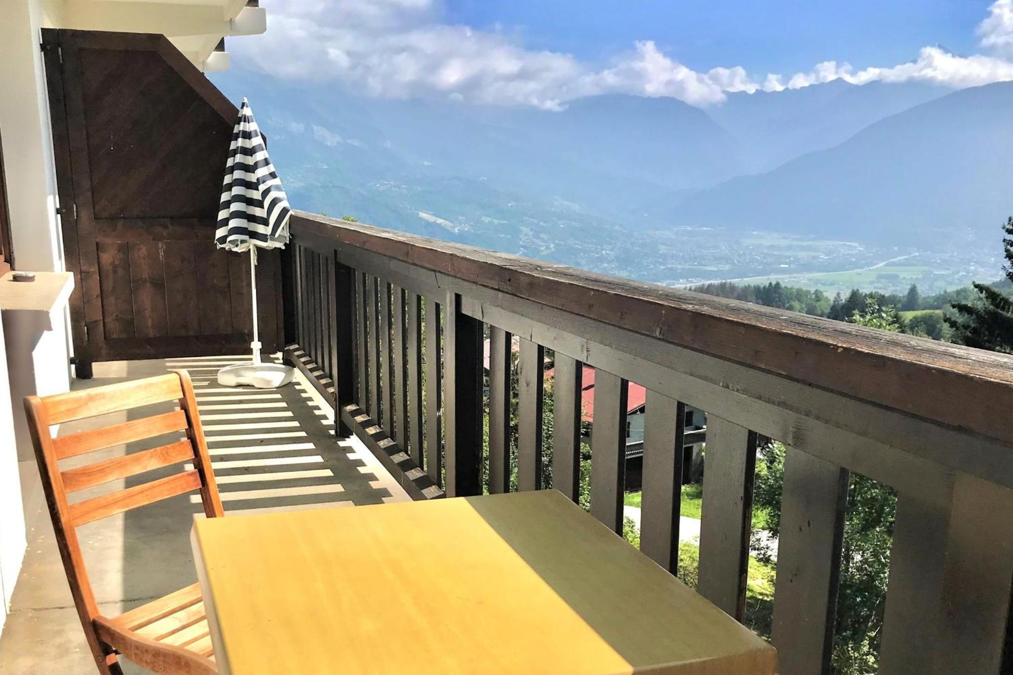 Superb Cosy Apartment With Balcony Комблу Экстерьер фото